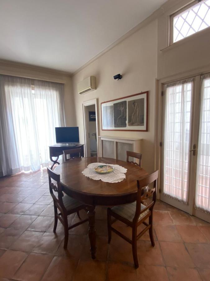 Royal Apartment In San Domenico Maggiore Neapel Exterior foto